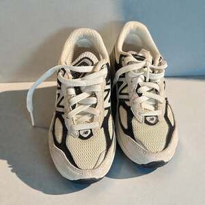 New Balance Kids FuelCell 990v6 Grey/Black Sneakers